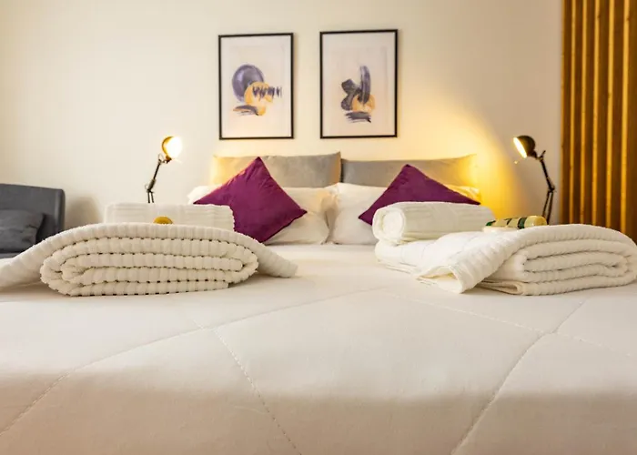 Flat 5 - In San Giovanni By Rentbeat Apartment *